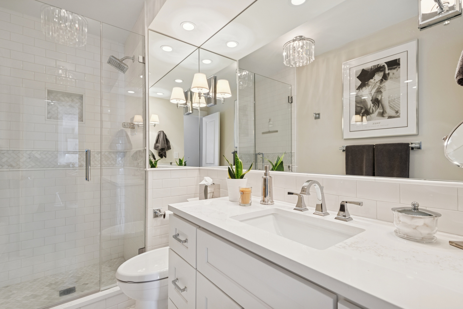 6033 North Sheridan Road, Unit 18H Chicago, IL 60660 - Photo 31 of 37 Gallery Image 31