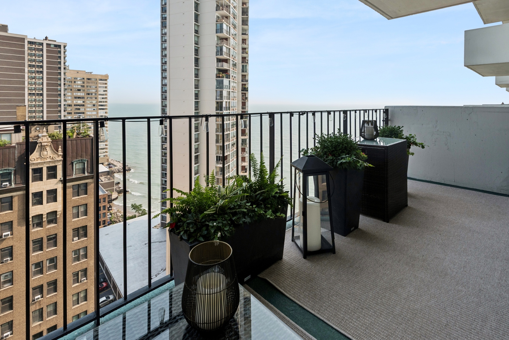 6033 North Sheridan Road, Unit 18H Chicago, IL 60660 - Photo 32 of 37 Gallery Image 32