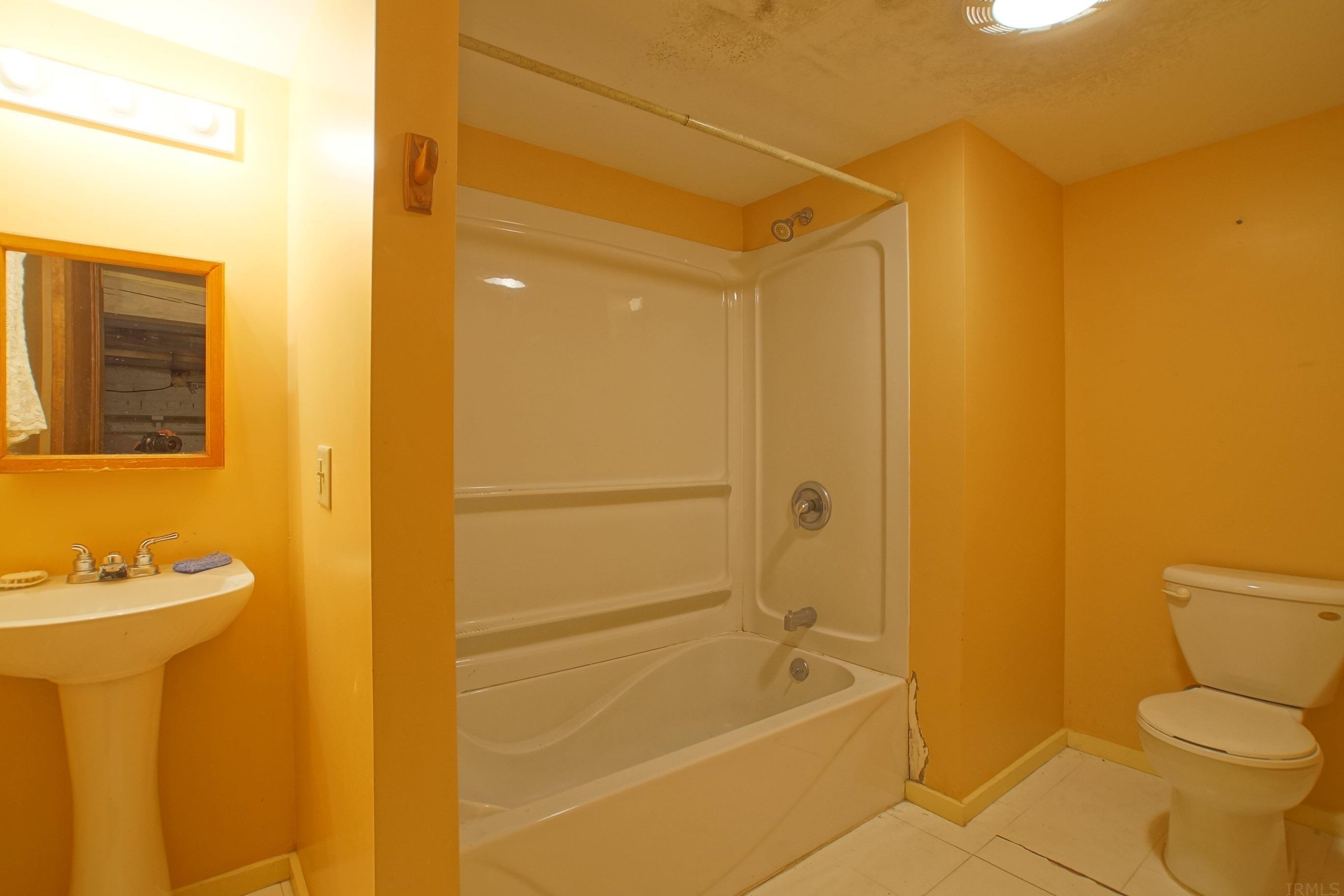 328 West 9th Street Rochester, IN 46975 - Photo 24 of 27