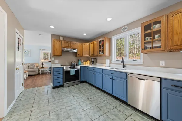 $599,900 | 250 Jenness Hill Lane, Bristol, NH 03222