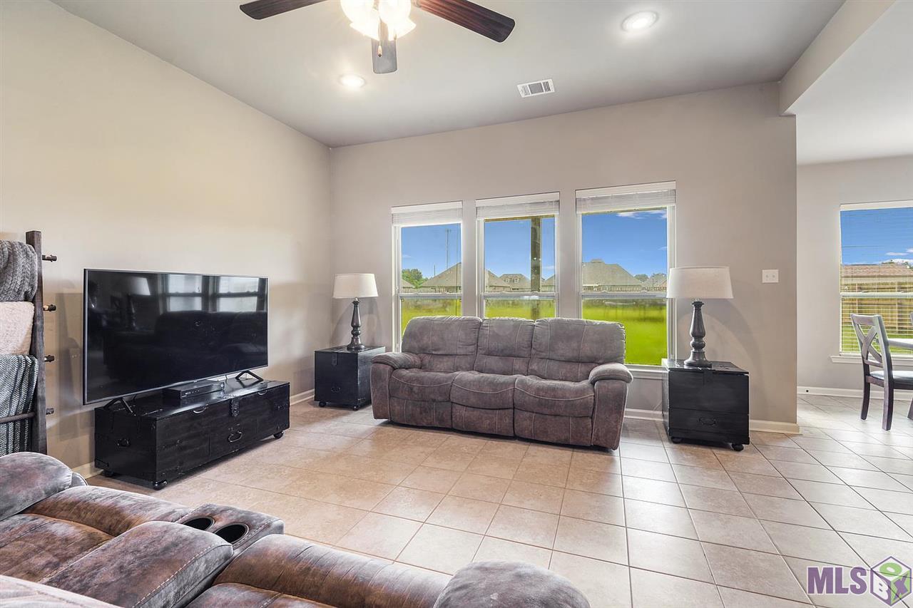 7125 Rue St Claire Addis, LA 70710 - Photo 6 of 11 Gallery Image 6