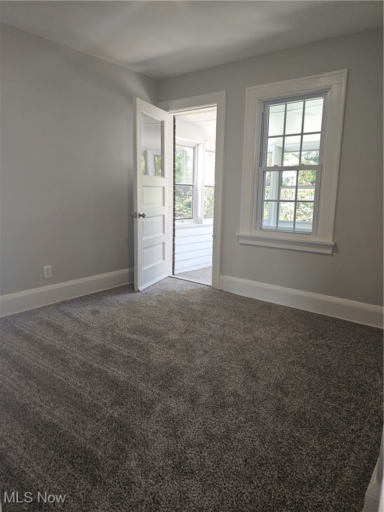 1009 Nela View Road Cleveland, OH 44112 - Photo 20 of 26 Bedroom 2