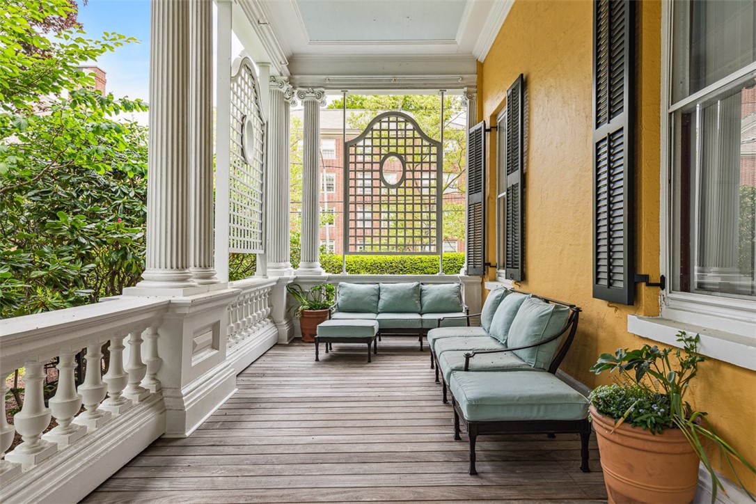 10 Brown Street Providence, RI 02906 - Photo 4 of 50