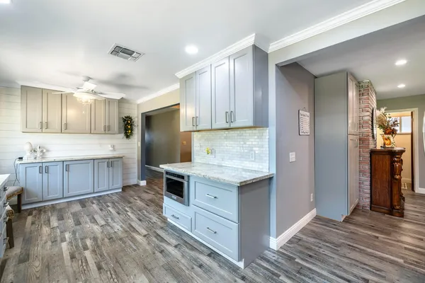 $785,000 | 6589 North De Wolf Avenue, Clovis, CA 93619