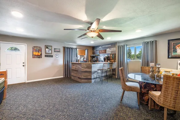 $785,000 | 6589 North De Wolf Avenue, Clovis, CA 93619