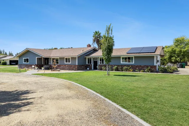 $785,000 | 6589 North De Wolf Avenue, Clovis, CA 93619