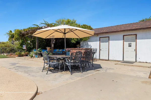 $785,000 | 6589 North De Wolf Avenue, Clovis, CA 93619