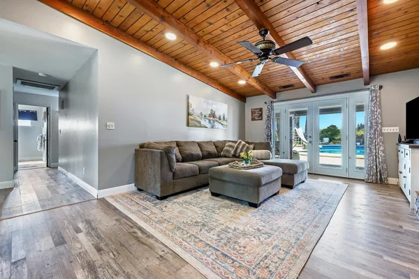 $785,000 | 6589 North De Wolf Avenue, Clovis, CA 93619