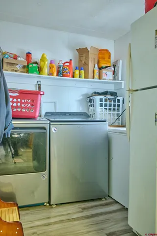 a view of entryway with a hallway