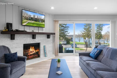 $312,900 | 12 Interlaken Drive, Unit 5, Geneva, WI 53147