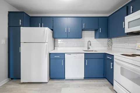 $312,900 | 12 Interlaken Drive, Unit 5, Geneva, WI 53147