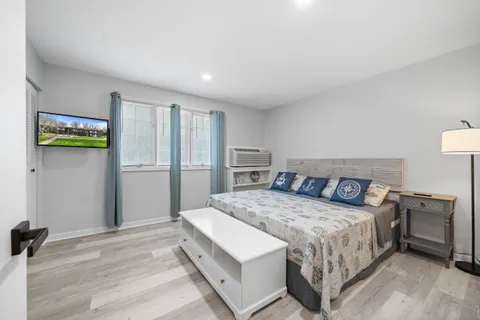 $312,900 | 12 Interlaken Drive, Unit 5, Geneva, WI 53147