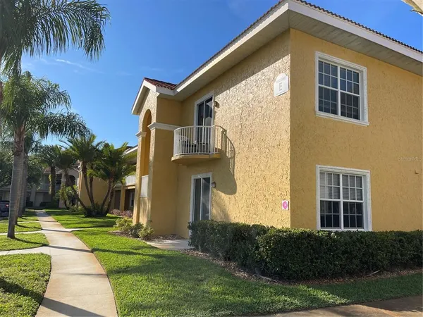 $320,000 | 6816 Dali Avenue, Unit 201, Land O Lakes, FL 34637