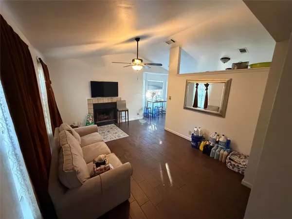 $1,495 | 9620 Sugar Hill Drive, Unit A, Austin, TX 78748