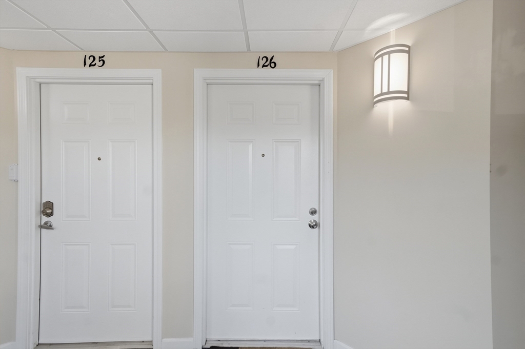2 Duck Pond Road, Unit 126 Beverly, MA 01915 - Photo 6 of 32 Gallery Image 6