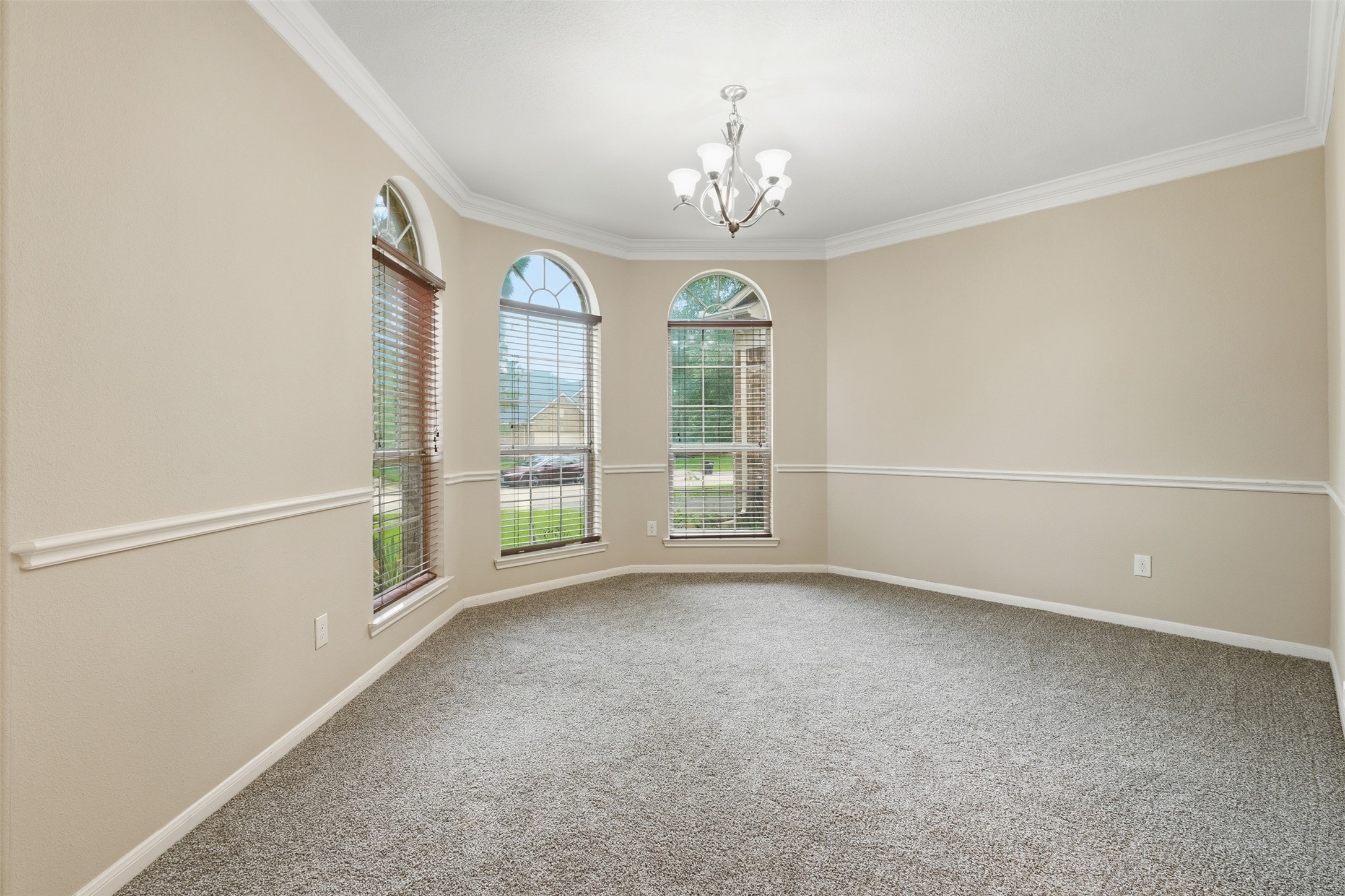12410 Adams Ridge Lane Humble, TX 77346 - Photo 11 of 33