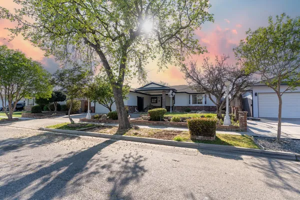 $435,000 | 5761 North Orchard Street, Fresno, CA 93710
