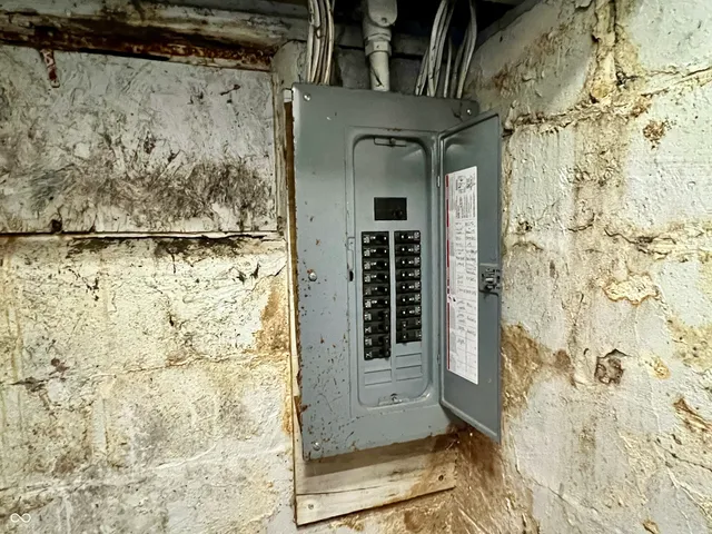 $149,000 | 149 North 6th Avenue, Beech Grove, IN 46107