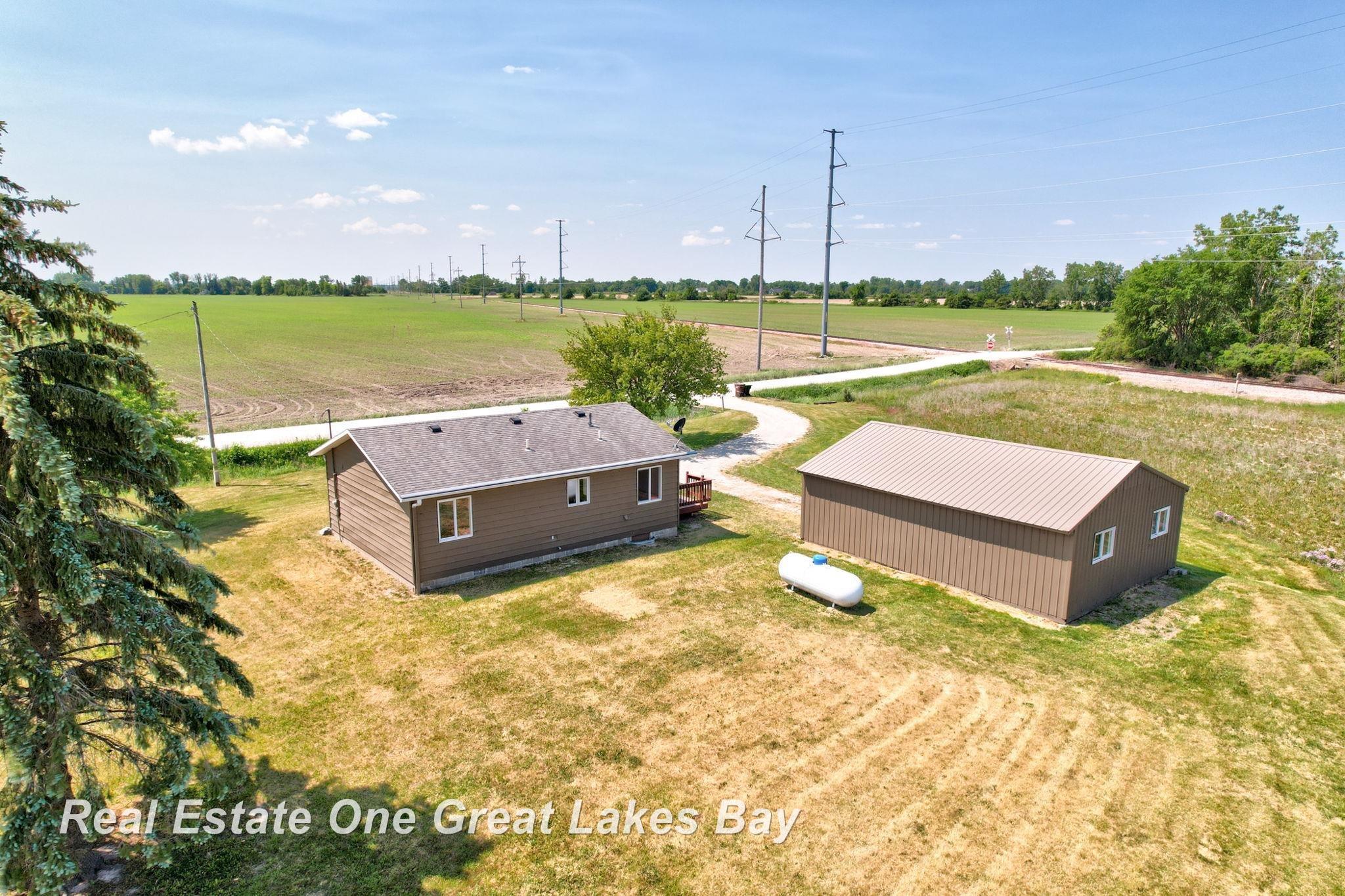 2532 Bordeau Road Standish, MI 48658 - Photo 39 of 50