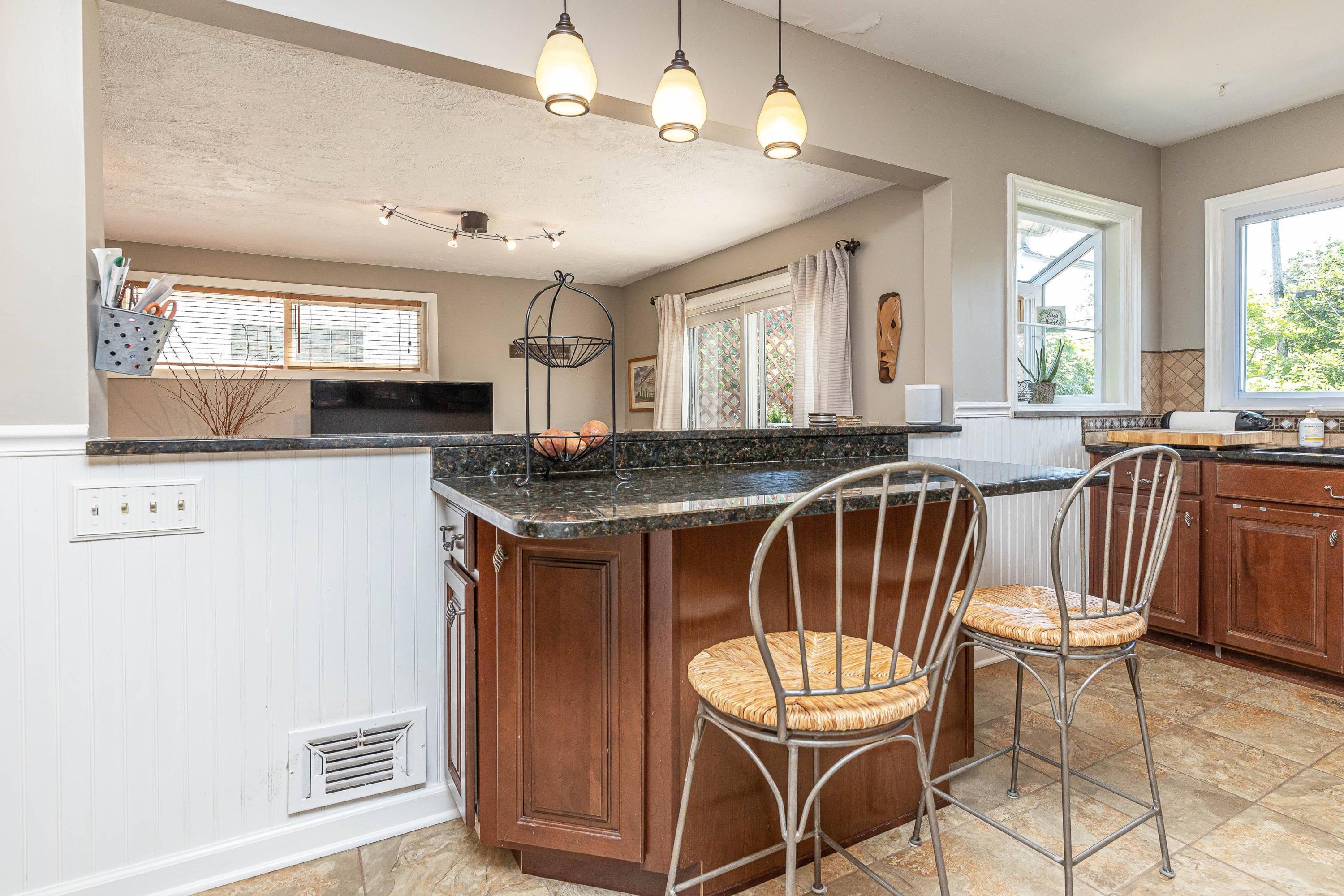 2427 Nottingham Road Columbus, OH 43221 - Photo 13 of 36 Gallery Image 13