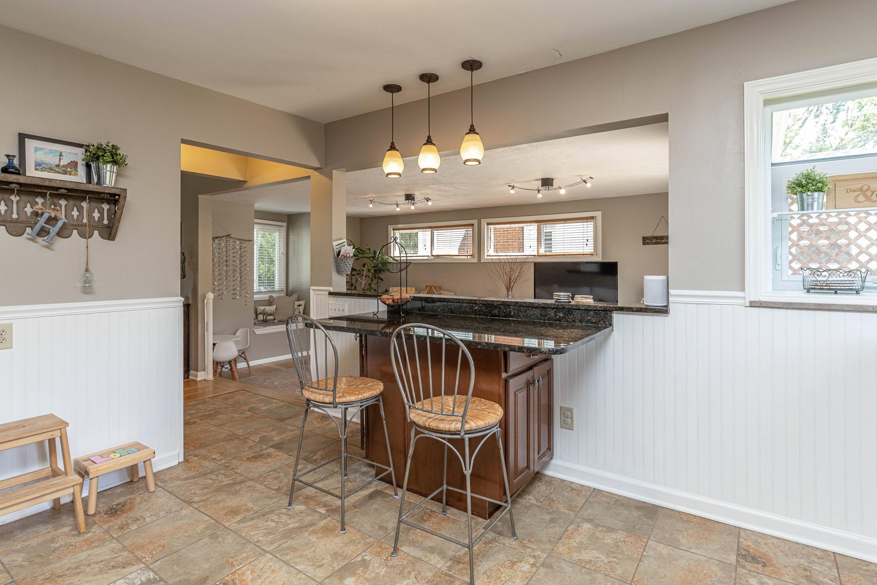 2427 Nottingham Road Columbus, OH 43221 - Photo 14 of 36 Gallery Image 14