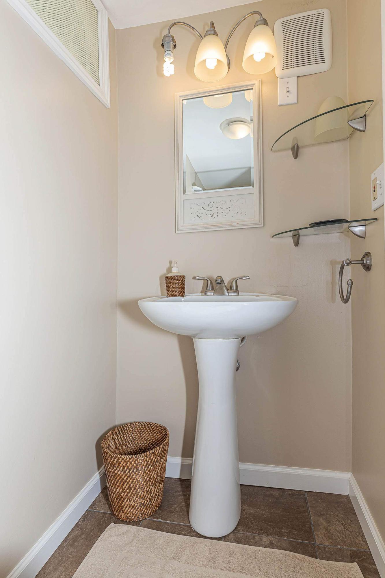 2427 Nottingham Road Columbus, OH 43221 - Photo 24 of 36 Gallery Image 24
