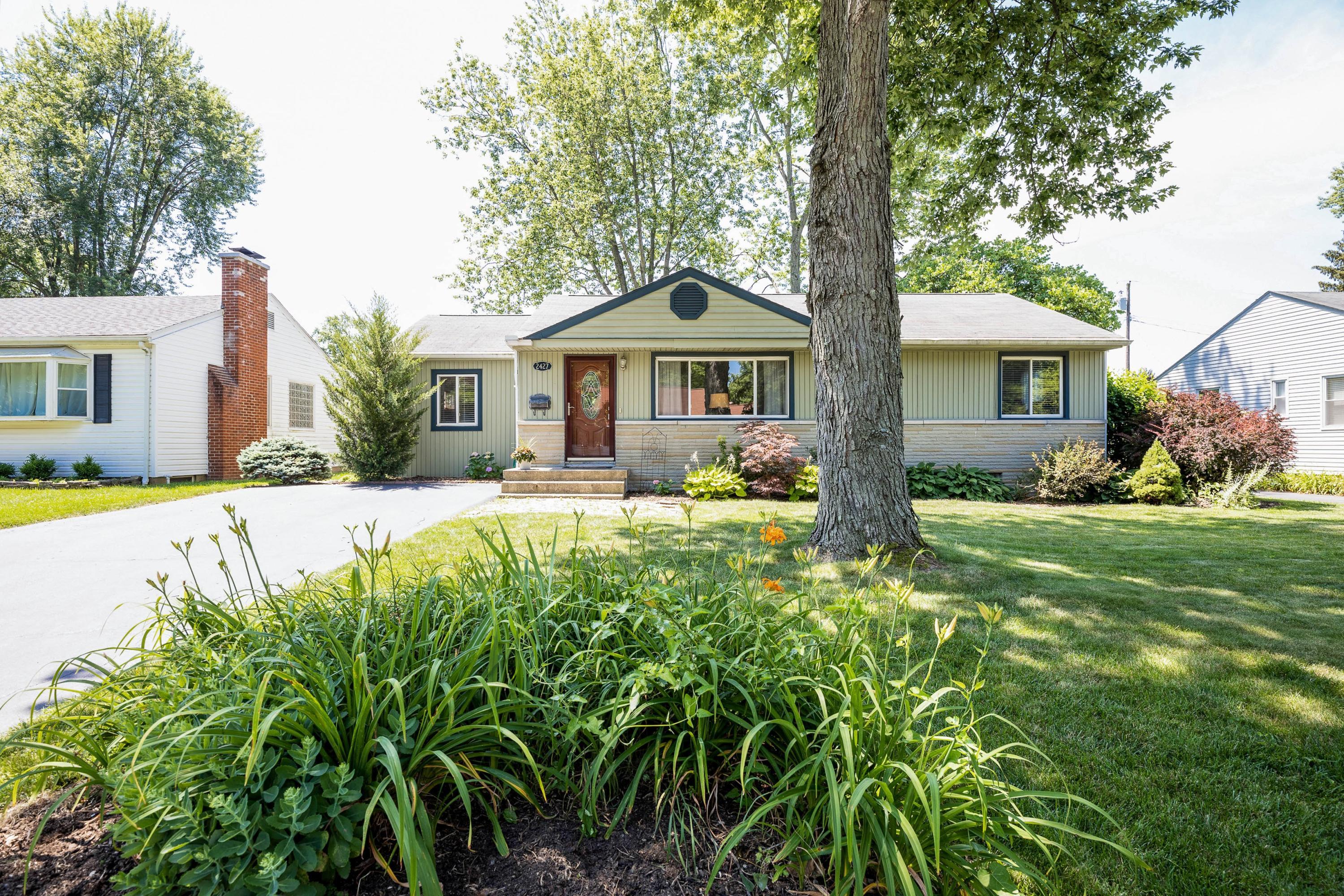 2427 Nottingham Road Columbus, OH 43221 - Photo 35 of 36 Gallery Image 35
