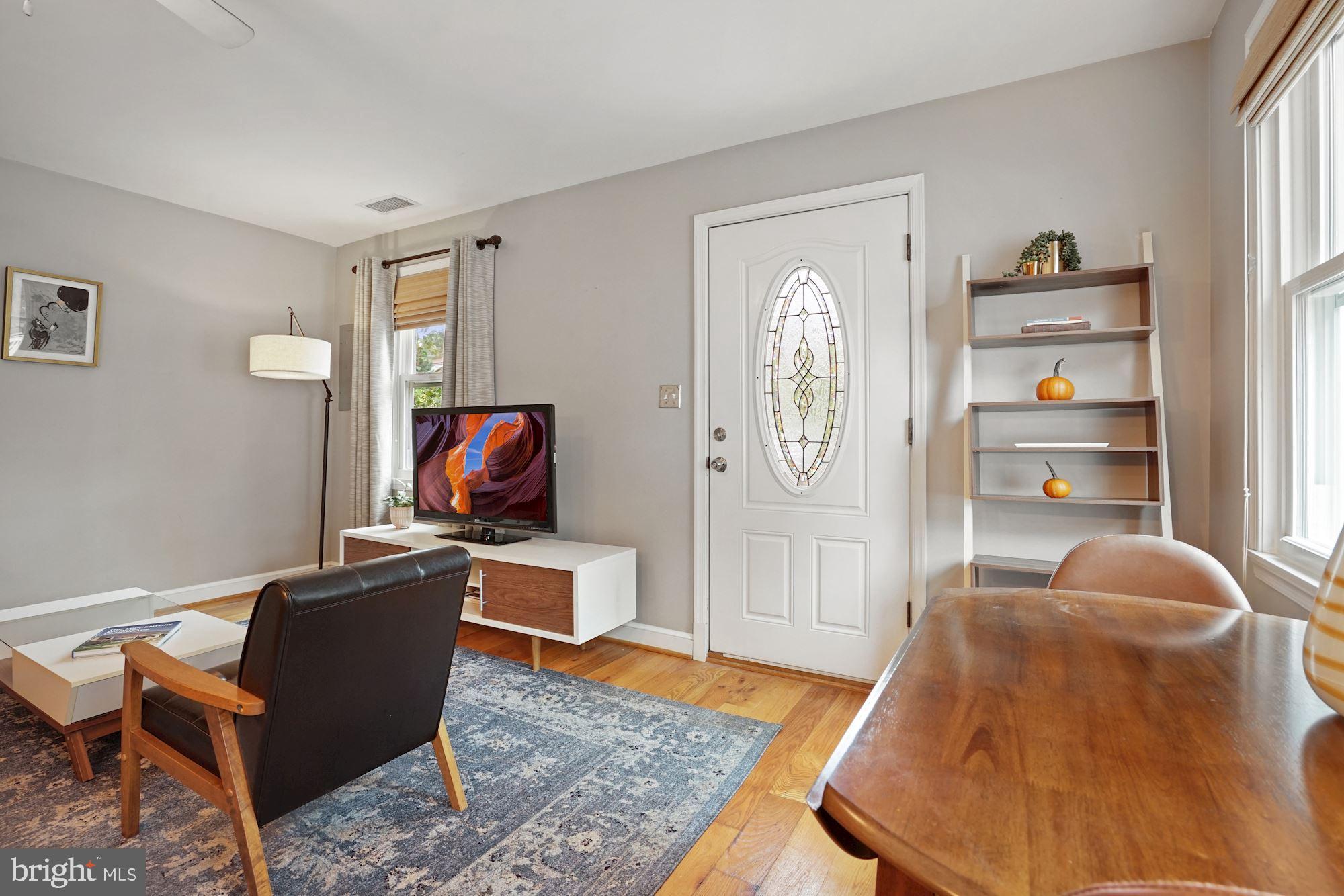 34 East Reed Avenue Alexandria, VA 22305 - Photo 7 of 24 Gallery Image 7