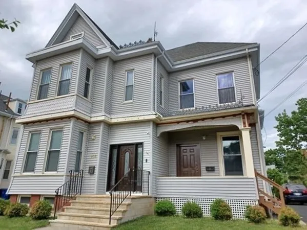 $3,300 | 105 Washington Street, Unit 1, Malden, MA 02148