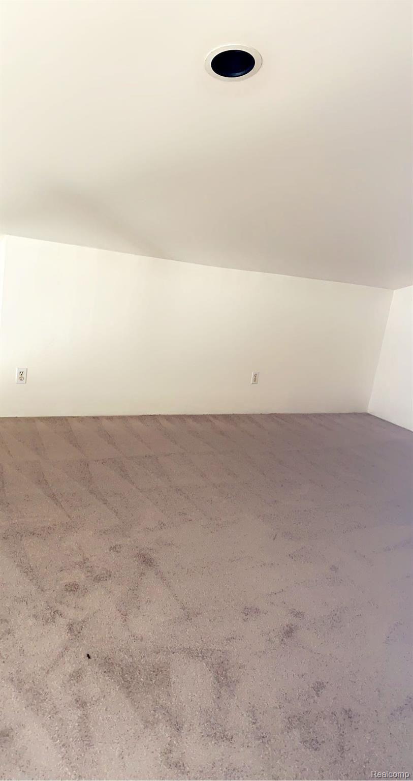 21920 McPhall Road Armada, MI 48005 - Photo 25 of 38 Library/upstairs office