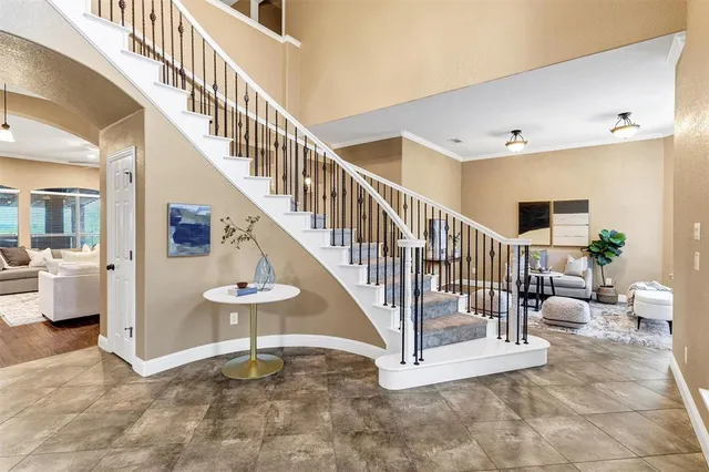 a view of entryway and hall