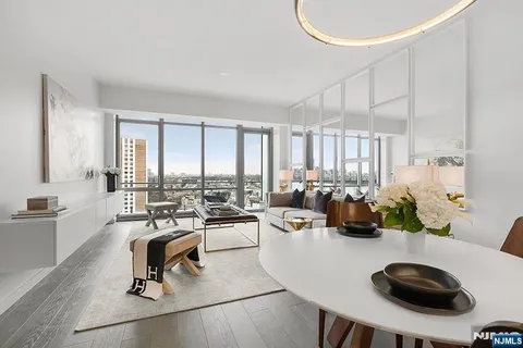 $1,098,000 | 320 Adolphus Avenue, Unit 907, Cliffside Park, NJ 07010