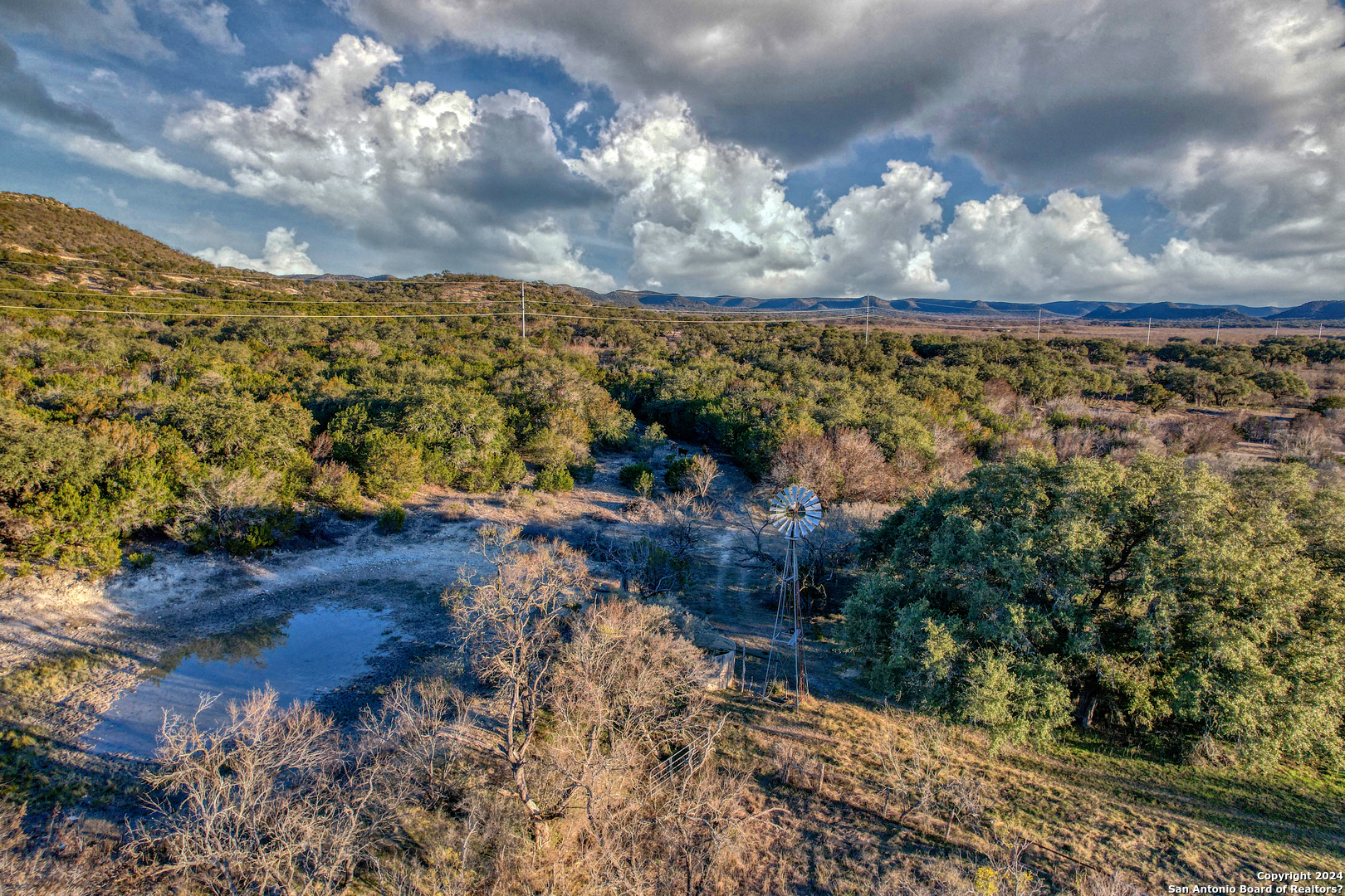 33309 Highway 55 Uvalde, TX 78801 - Photo 27 of 33 a view of a city