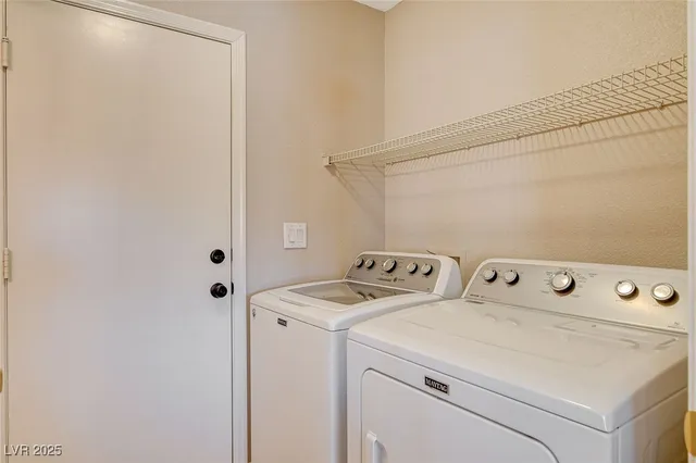 $2,400 | 688 Emerald City Avenue, Las Vegas, NV 89183