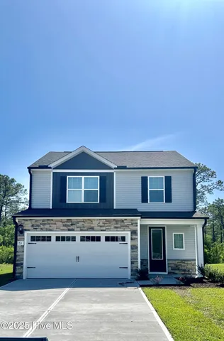 $403,900 | 70 Umbrella Palm Drive, Hampstead, NC 28443