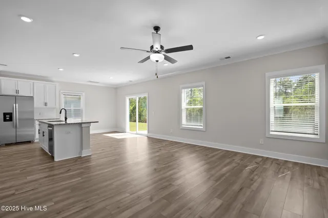 $403,900 | 70 Umbrella Palm Drive, Hampstead, NC 28443