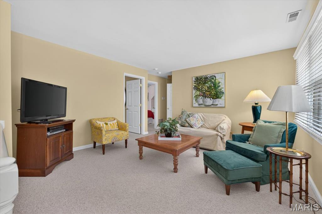 18 South McKnight Road St. Louis, MO 63124 - Photo 43 of 72 Gallery Image 43