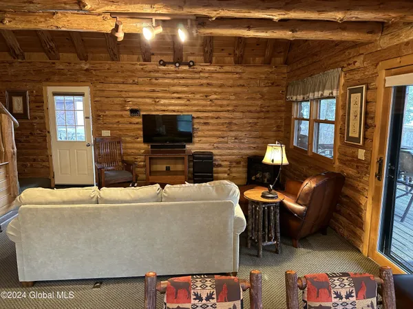 $25,000 | 3210 Lake Shore Drive, Unit LODGE 5 INTERVAL 10, Lake George, NY 12845