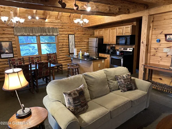 $25,000 | 3210 Lake Shore Drive, Unit LODGE 5 INTERVAL 10, Lake George, NY 12845