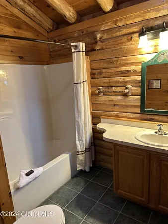 $25,000 | 3210 Lake Shore Drive, Unit LODGE 5 INTERVAL 10, Lake George, NY 12845