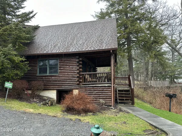 $25,000 | 3210 Lake Shore Drive, Unit LODGE 5 INTERVAL 10, Lake George, NY 12845