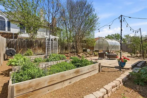 $450,000 | 1012 Colony Street, Flower Mound, TX 75028