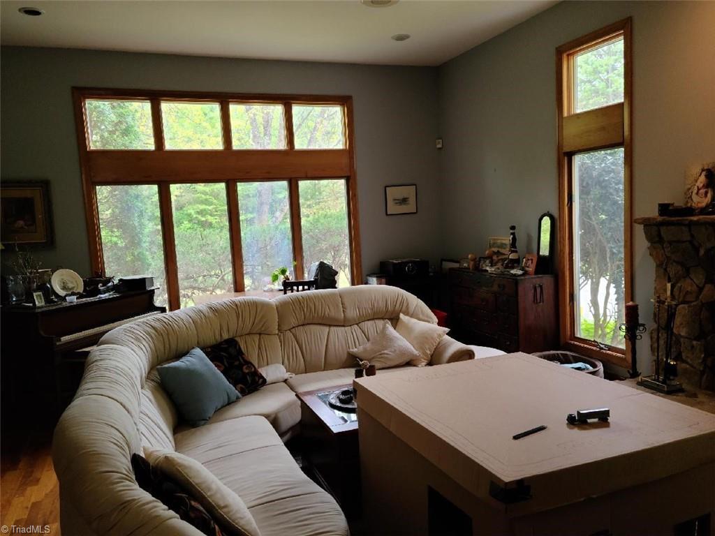 2517 Lakes Edge Point High Point, NC 27265 - Photo 11 of 29 Gallery Image 11