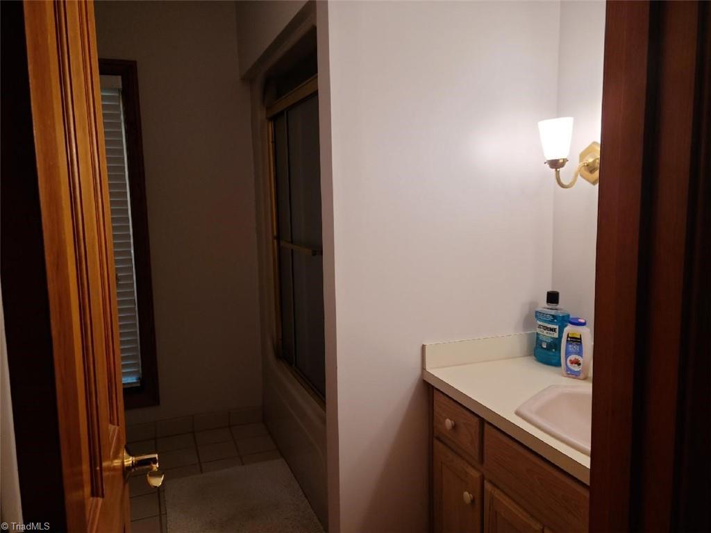 2517 Lakes Edge Point High Point, NC 27265 - Photo 19 of 29 Gallery Image 19
