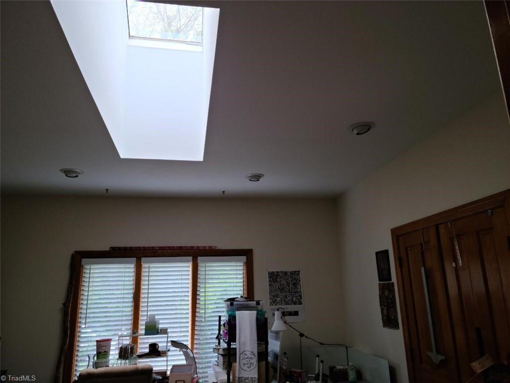 2517 Lakes Edge Point High Point, NC 27265 - Photo 22 of 29 Gallery Image 22
