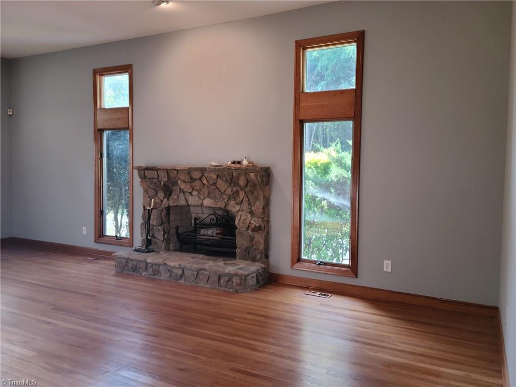 2517 Lakes Edge Point High Point, NC 27265 - Photo 25 of 29 Gallery Image 25