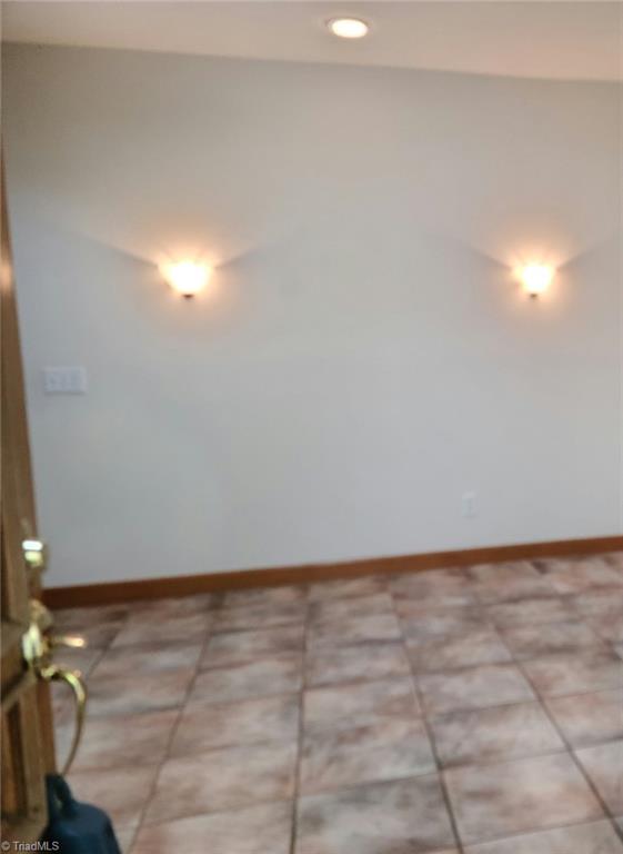2517 Lakes Edge Point High Point, NC 27265 - Photo 28 of 29 Gallery Image 28