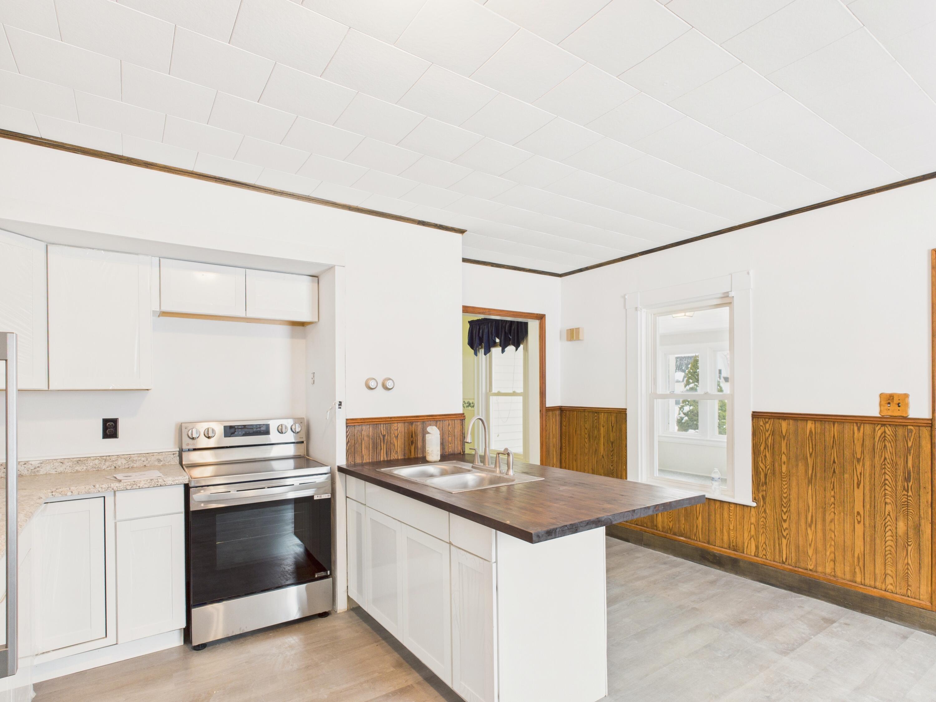 114 Exchange Street Ashland, ME 04732 - Photo 18 of 44 114 Exchange St Ashland 2026 (20)