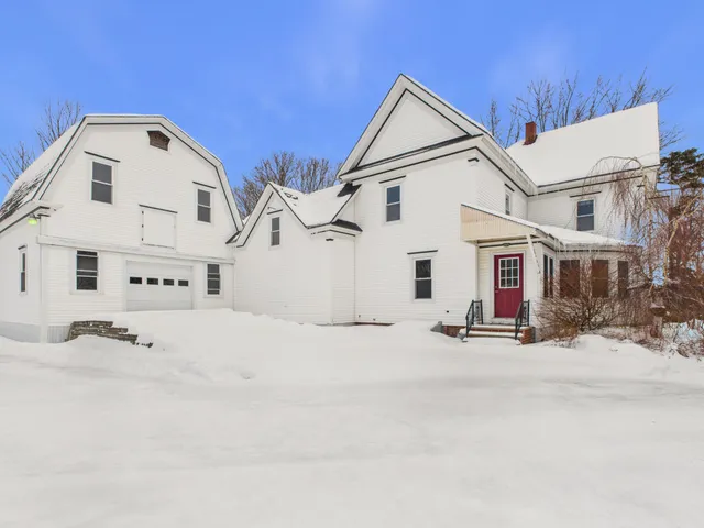 $164,900 | 114 Exchange Street, Ashland, ME 04732