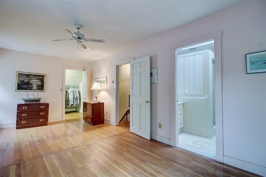 12 Howard Street Newport, RI 02840 - Photo 18 of 28